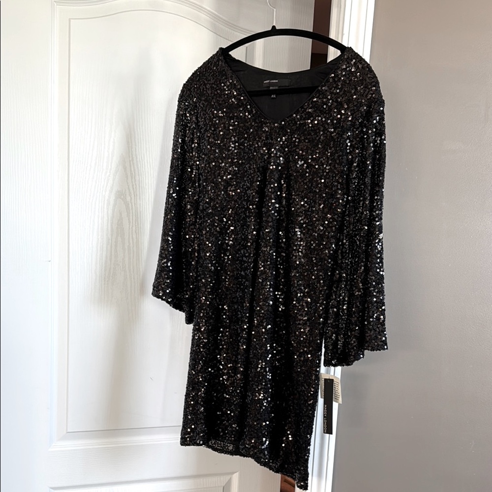 Maggy London Black Sequin V-Neck Dress- Size 8  NWT